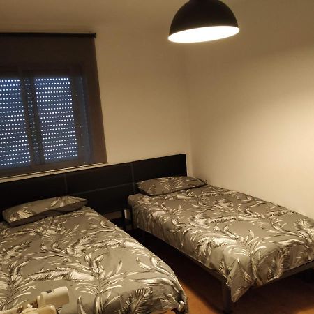 Apartamento Tisaret Wifi 47-112 巴利亚多利德 外观 照片